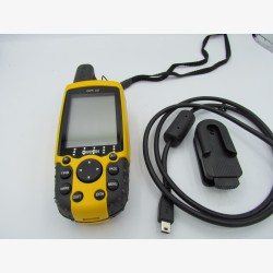 Garmin GPS 60 GPS in very good condition in its Original Box + USB Cable & Belt Clip